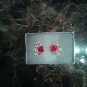Rose pearl stud Earrings